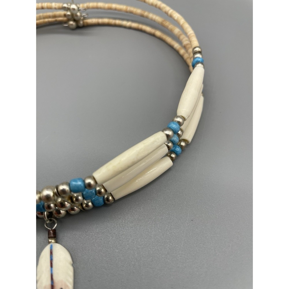 Handmade native necklace cream, turquoise, silver beads with feather - Picture 4 of 10